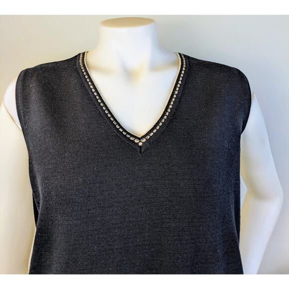 NEW Villager Woman Liz Claiborne Sleeveless Sweater XL Black Tan Shell V-Neck - Picture 2 of 9